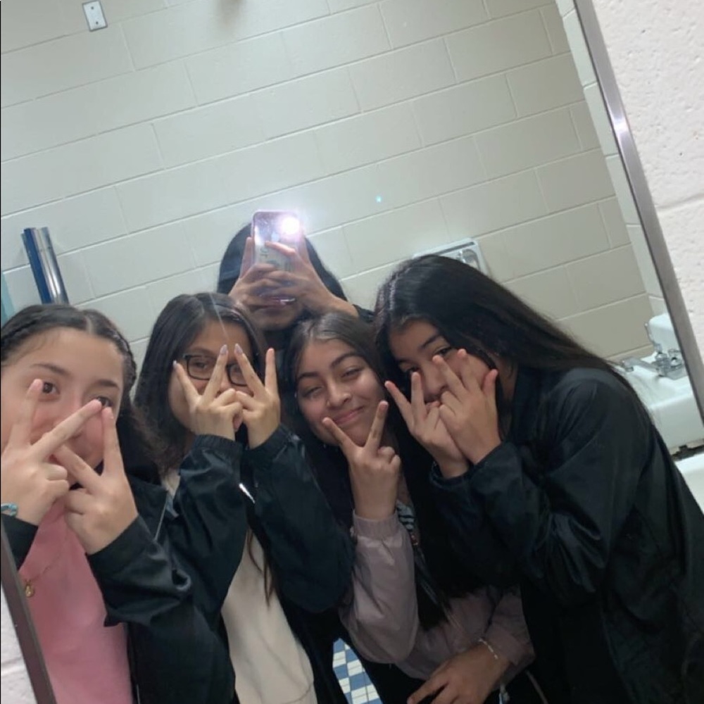 Meet your Posher, Angela